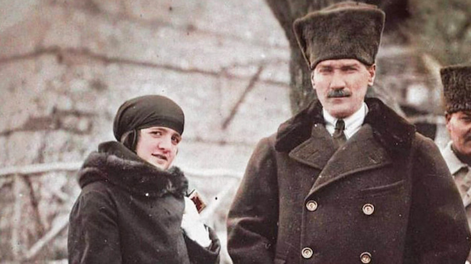 Mustafa Kemal Atatürk ve Latife Hanım’ın hikayesi yeniden sahneleniyor