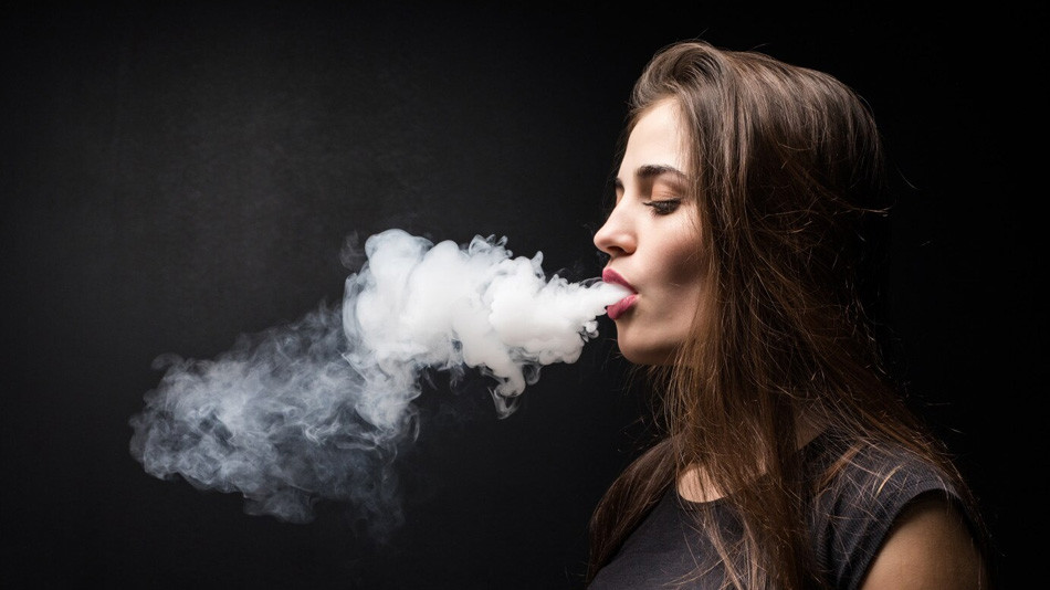 Uzun süreli e-sigara kullanımı akciğer sönmesine neden olabiliyor!